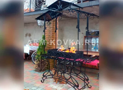 Кованый мангал-комплекс КМ-1 — фото 1