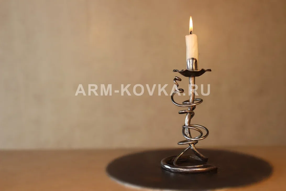 Кованая подставка для цветов ПИ-2